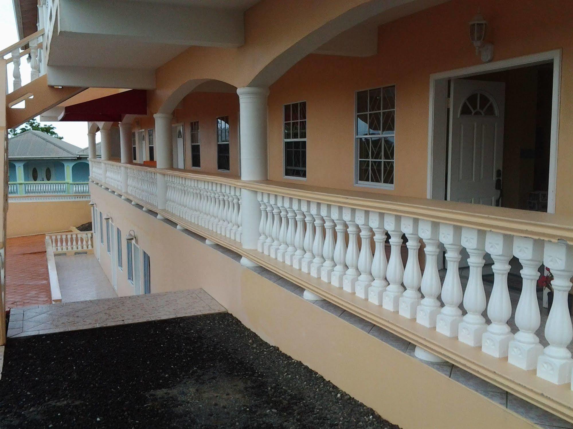 Aupic Paradise Vieux Fort Exterior photo